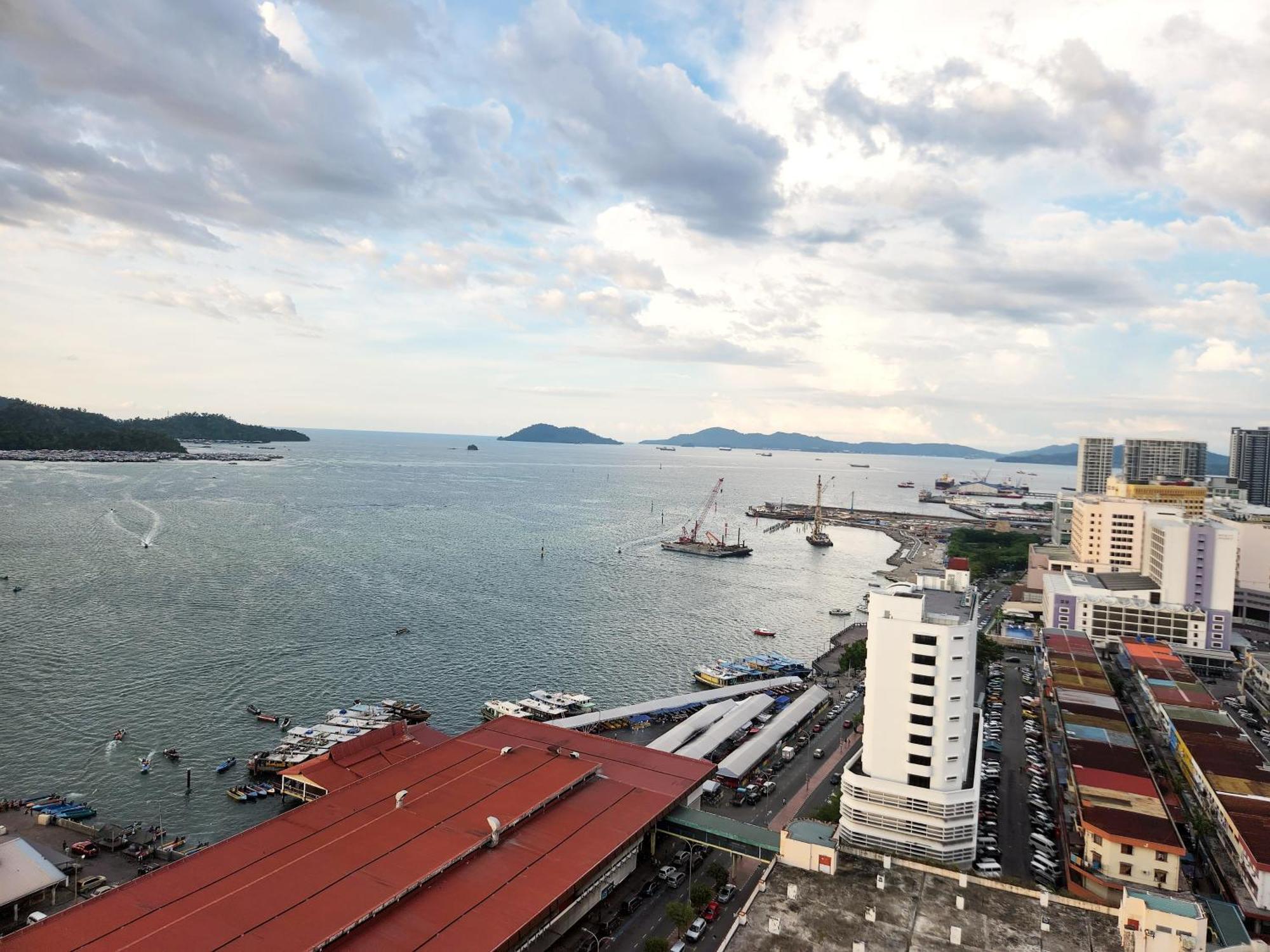 The Shore Kota Kinabalu City Centre By Lw Suites Habitación foto